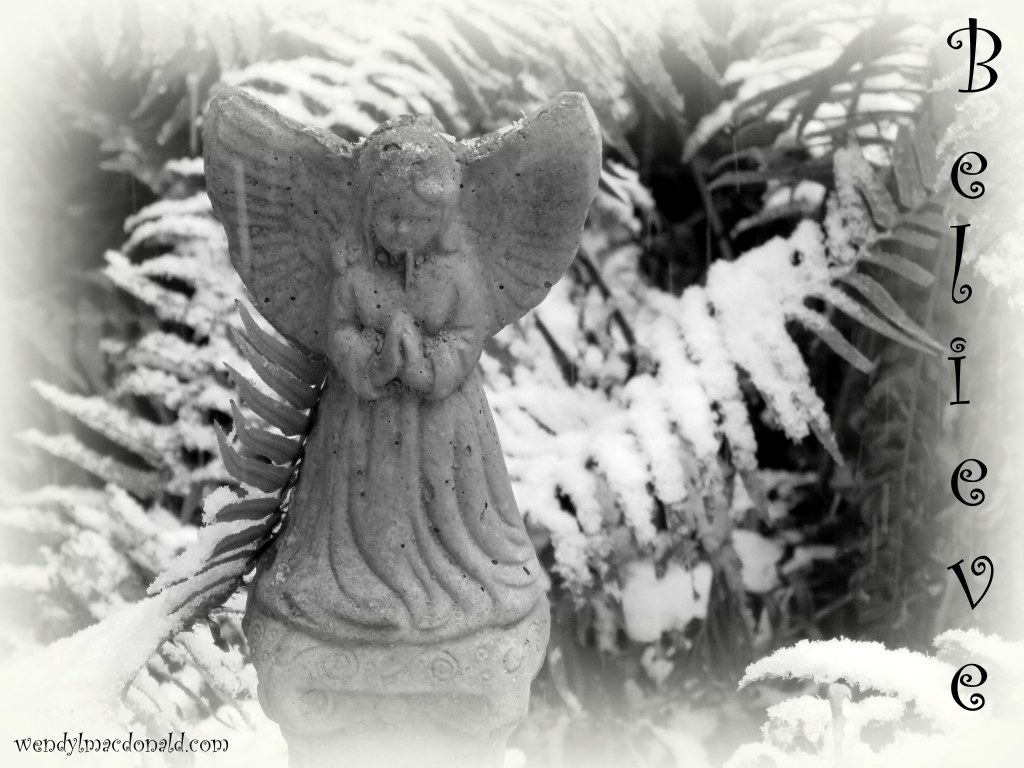Christmas Prayer & Memoir Podcast wendylmacdonald.com HopeStreamRadio.com